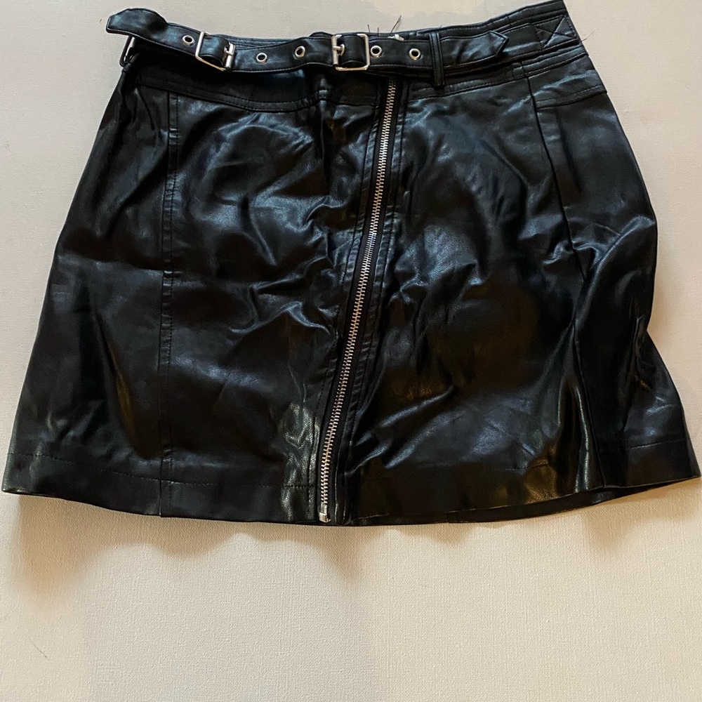 Black minion skirt size S